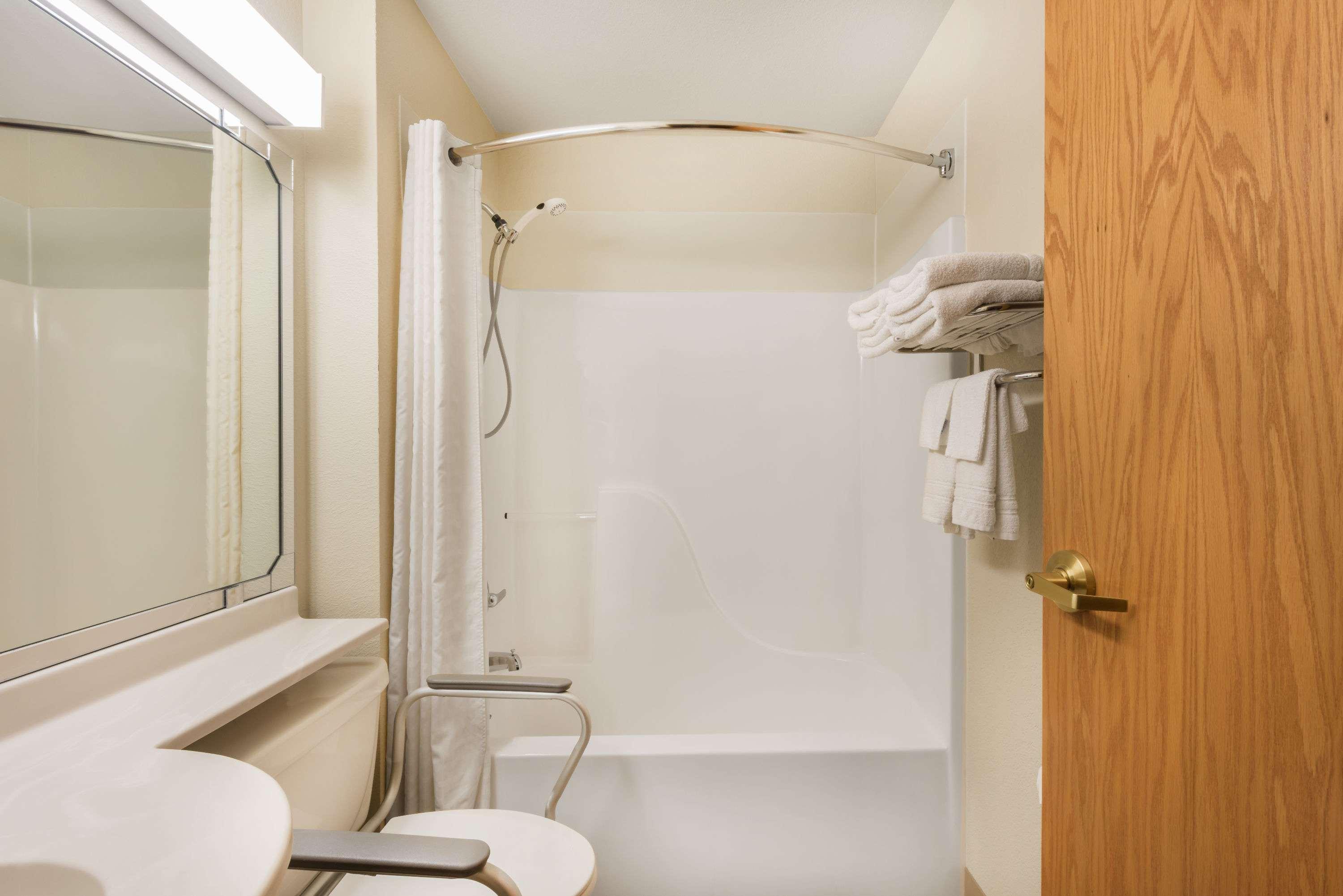 Microtel Inn & Suites By Wyndham Sainte Genevieve Ste. Genevieve Esterno foto