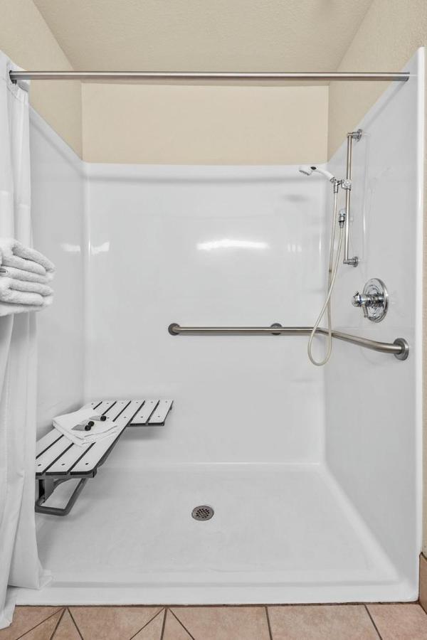 Microtel Inn & Suites By Wyndham Sainte Genevieve Ste. Genevieve Esterno foto