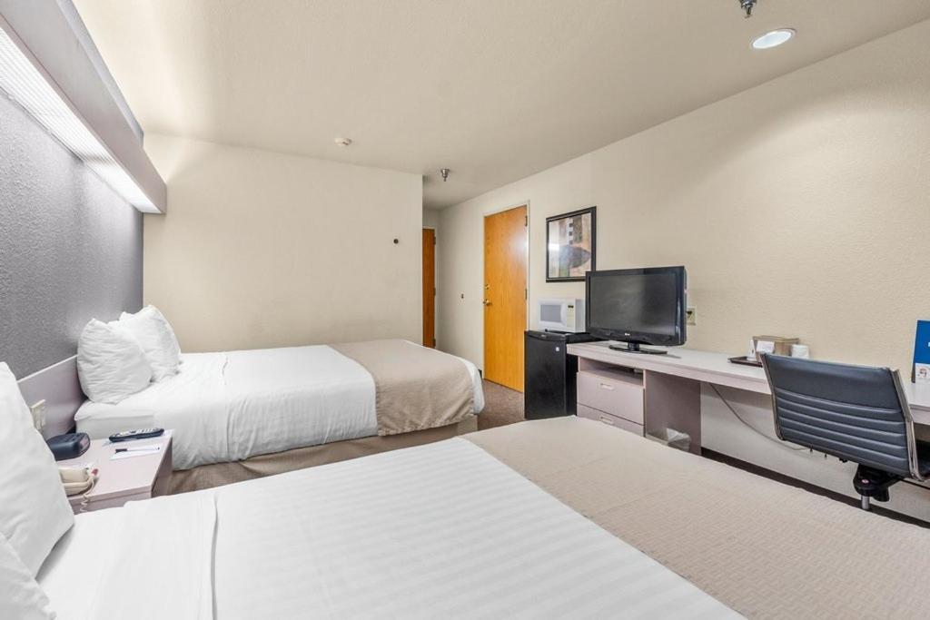 Microtel Inn & Suites By Wyndham Sainte Genevieve Ste. Genevieve Esterno foto