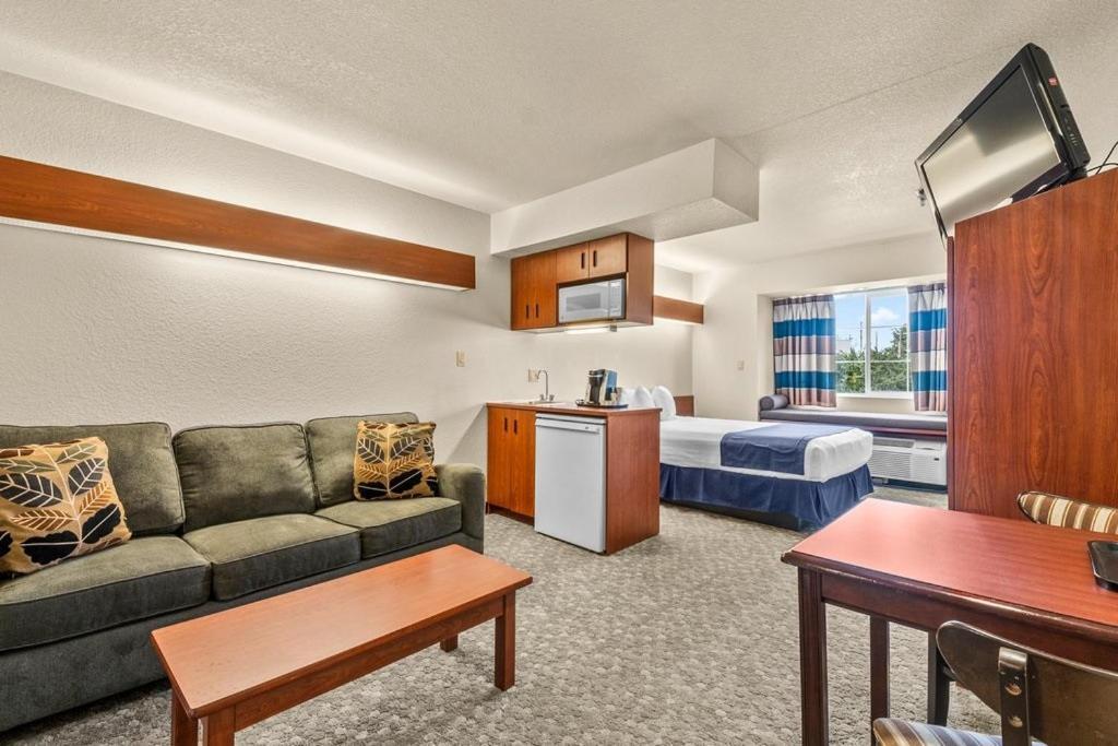 Microtel Inn & Suites By Wyndham Sainte Genevieve Ste. Genevieve Esterno foto