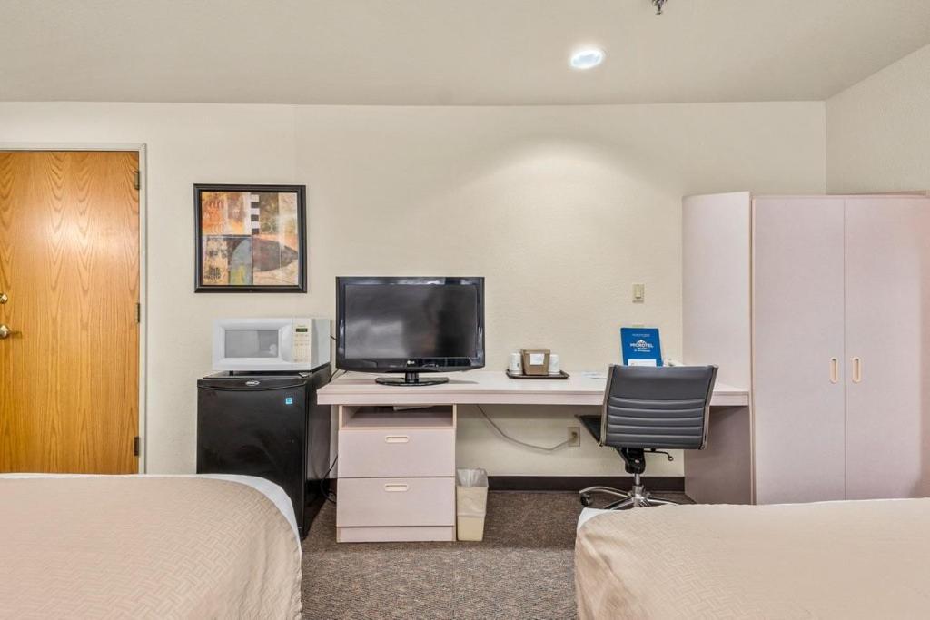 Microtel Inn & Suites By Wyndham Sainte Genevieve Ste. Genevieve Esterno foto